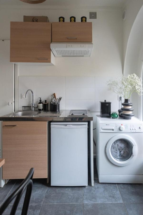 Bright Studio Near The Center Of Appartement *